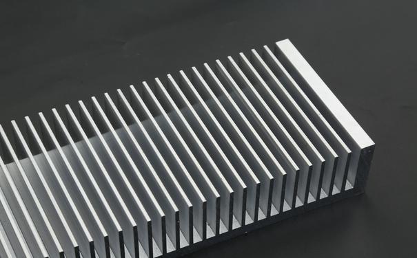 铝型材散热器加工技术及锻造过程介绍